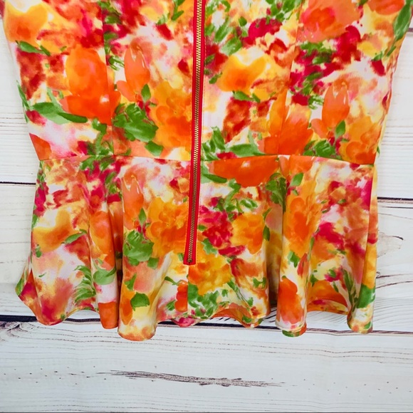 Forever 21 floral Peplum Top - Picture 6 of 8